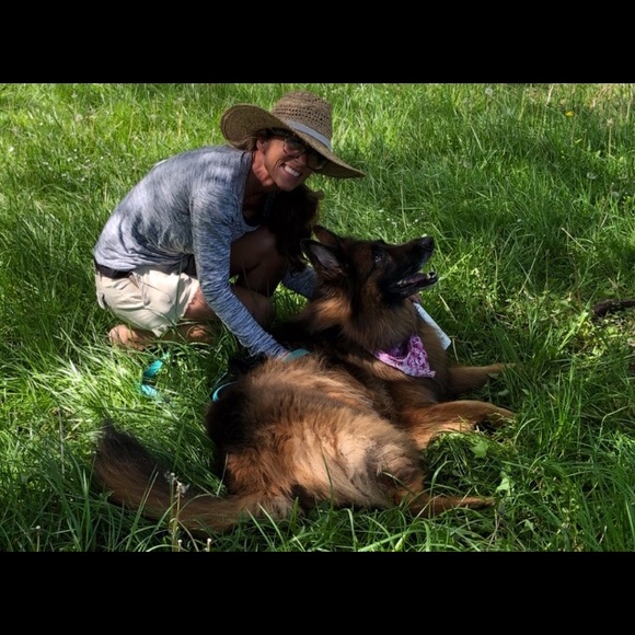 Meet your Posher, Kristin - Picture 2 of 6